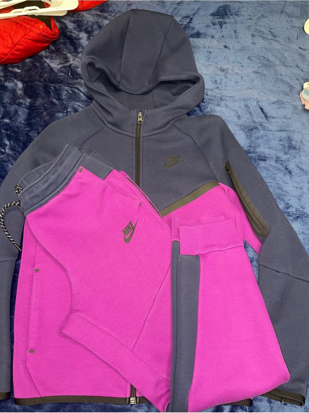 NIKE TECH SET SZ L